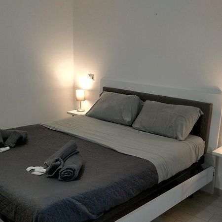 House Mattia Lägenhet Bari Exteriör bild